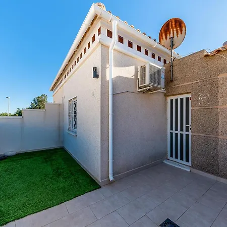 Апартаменты Bungalow Bahia Sunrise
